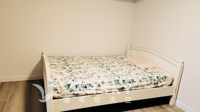 260225125252_bedroom 2.jpg